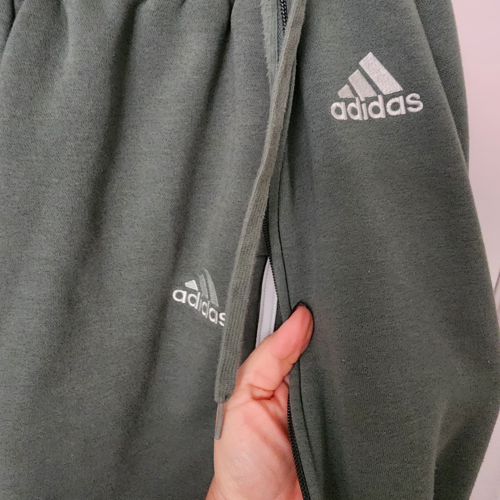 Adidas Green Tracksuit with White Stripes - Picture 7 of 10